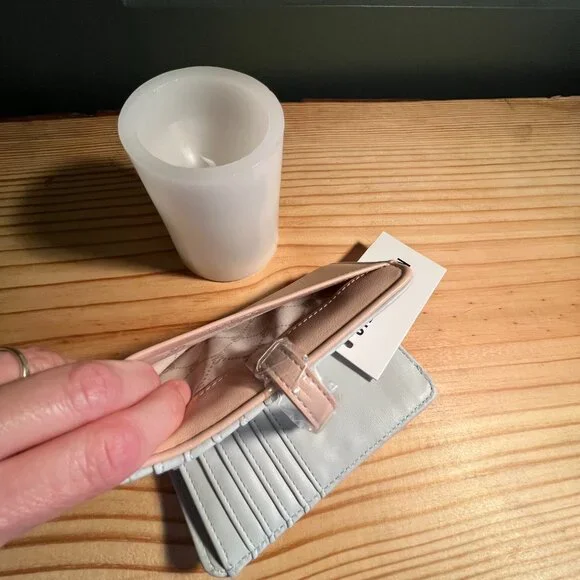 Steve Madden Blayer Linen Pink Compact Wallet - Picture 11 of 15